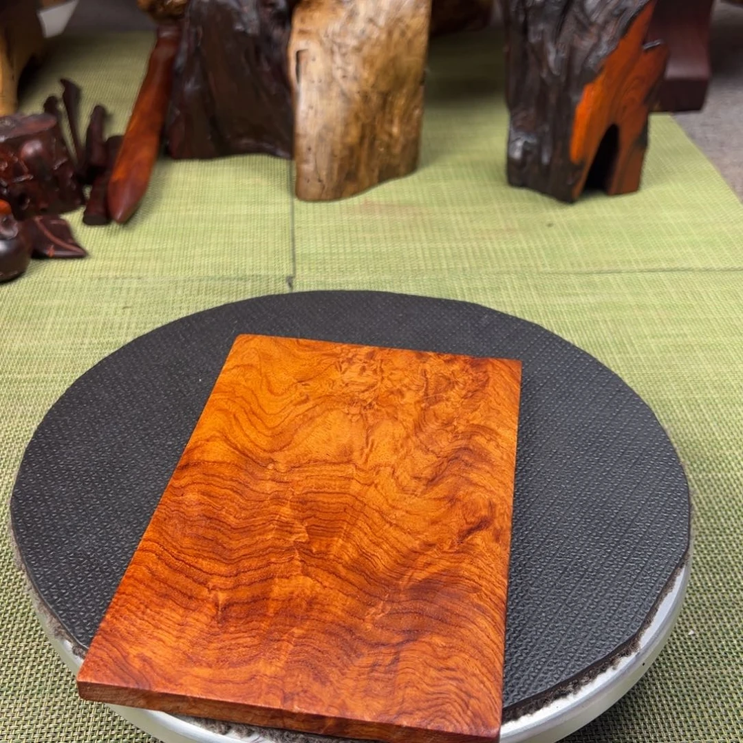 大果紫檀（缅甸花梨）栖*