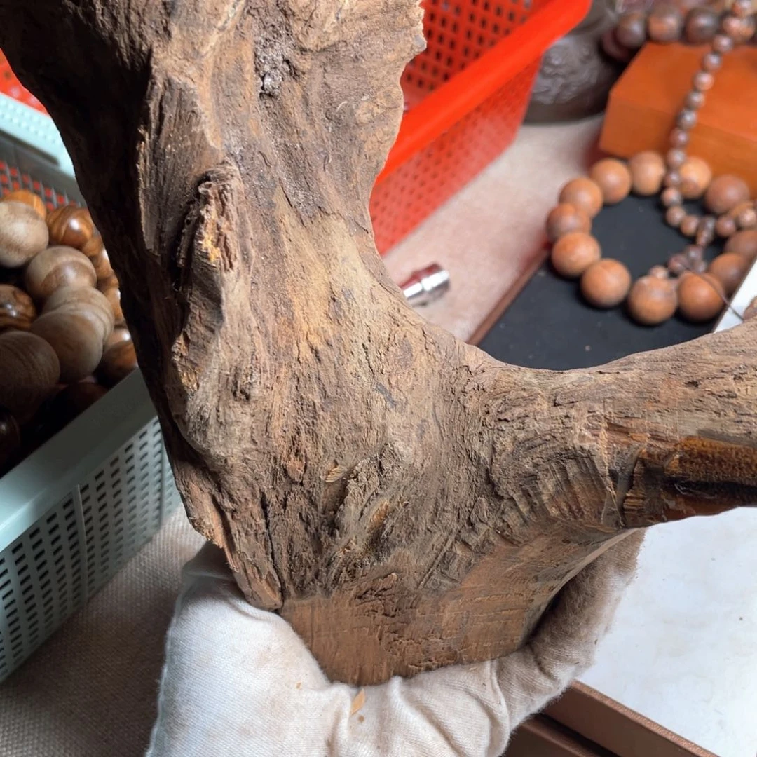 贡木盐****）定制产品摆件