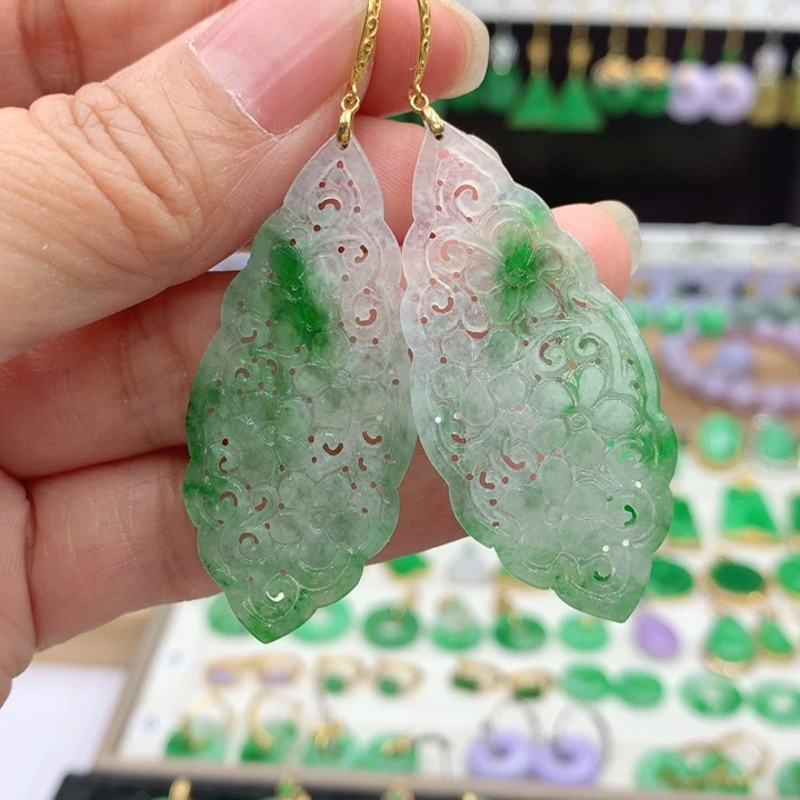 翡翠18K金镶嵌耳饰