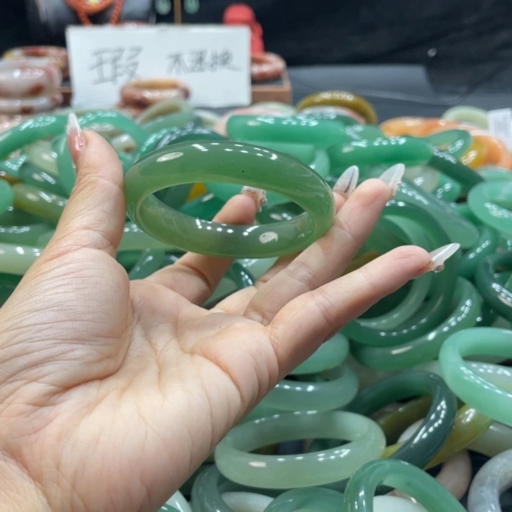 花***悦石英质玉钛钢珠宝奇石