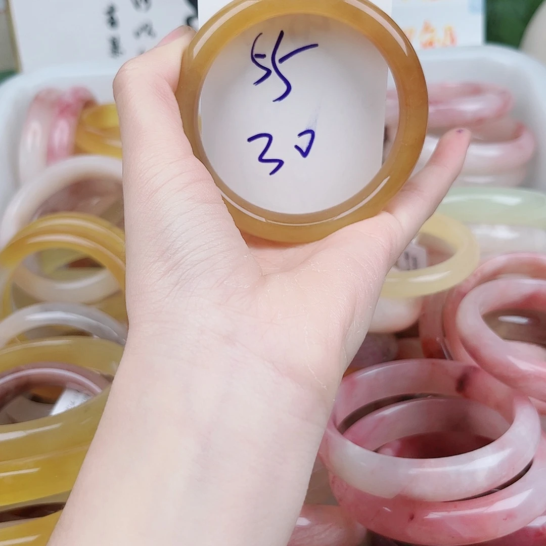石英质玉未镶嵌手镯2.25