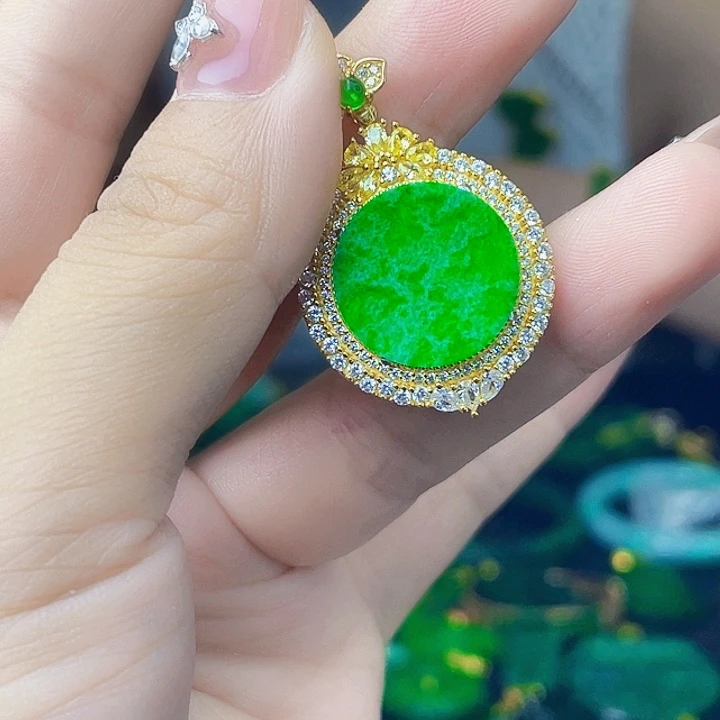 颈饰银S925镶嵌翡翠多样性