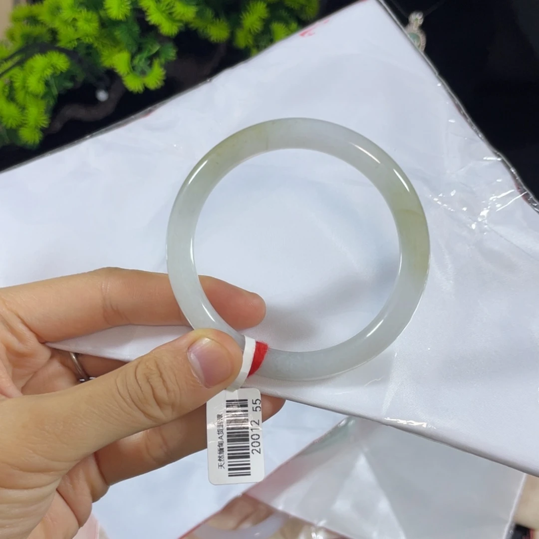 未镶嵌手镯翡翠天然翡翠手镯