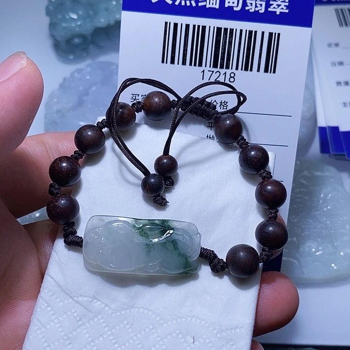 翡翠未镶嵌颈饰天光墟翡翠市场现金代购