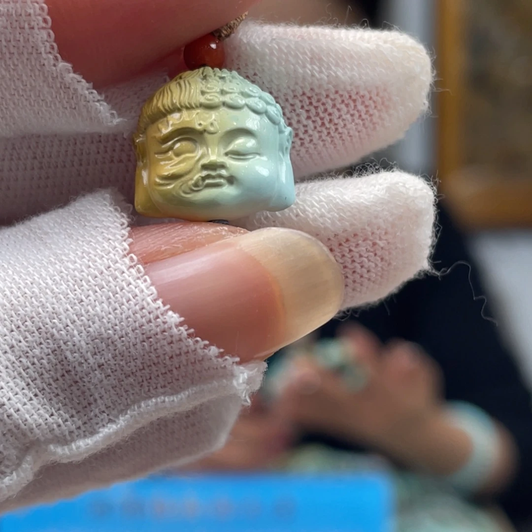 绿松石未镶嵌挂件