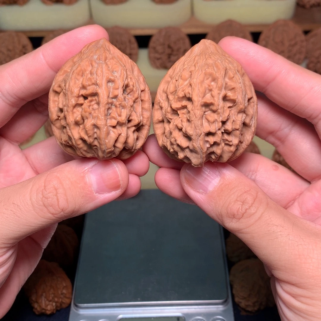 请***秀文玩核桃吊坠42大沽石全品