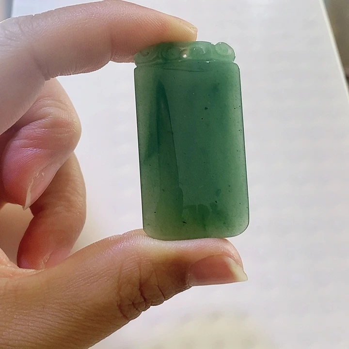 密玉（石英质玉）颈饰未镶嵌