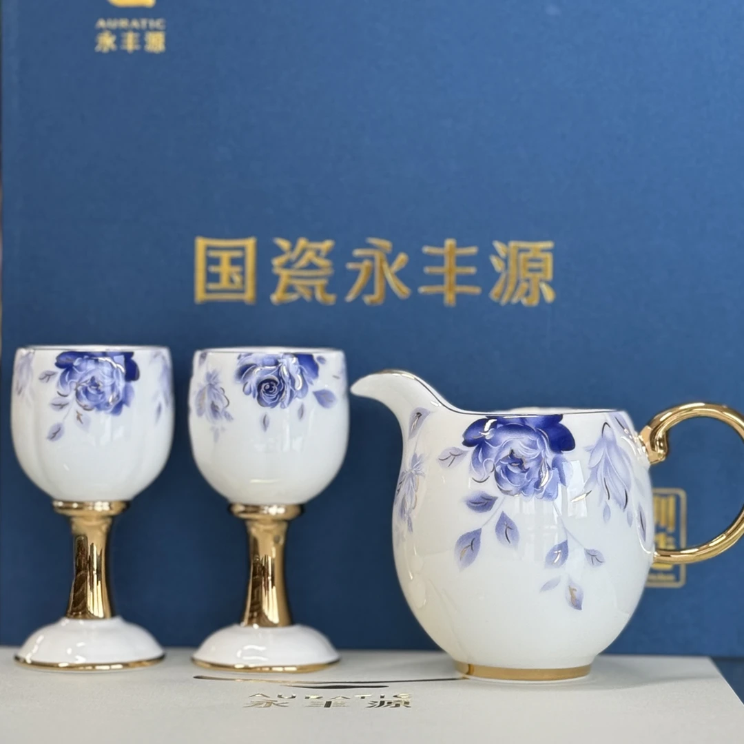 永丰Y*温馨玫瑰三头酒具套装礼盒（分酒器150ml、酒杯100ml）