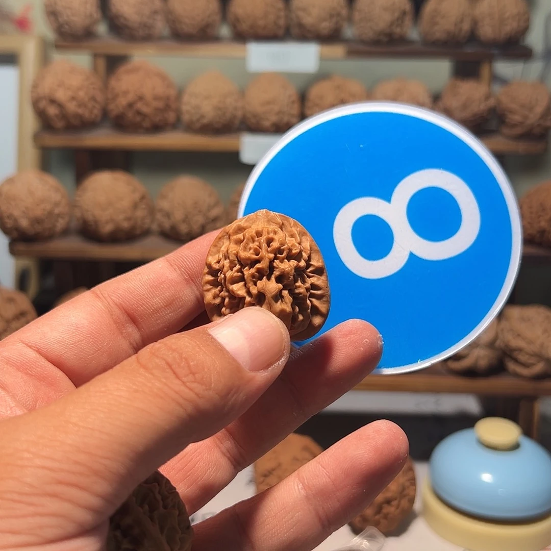 语****L文玩核桃，蓝色008号