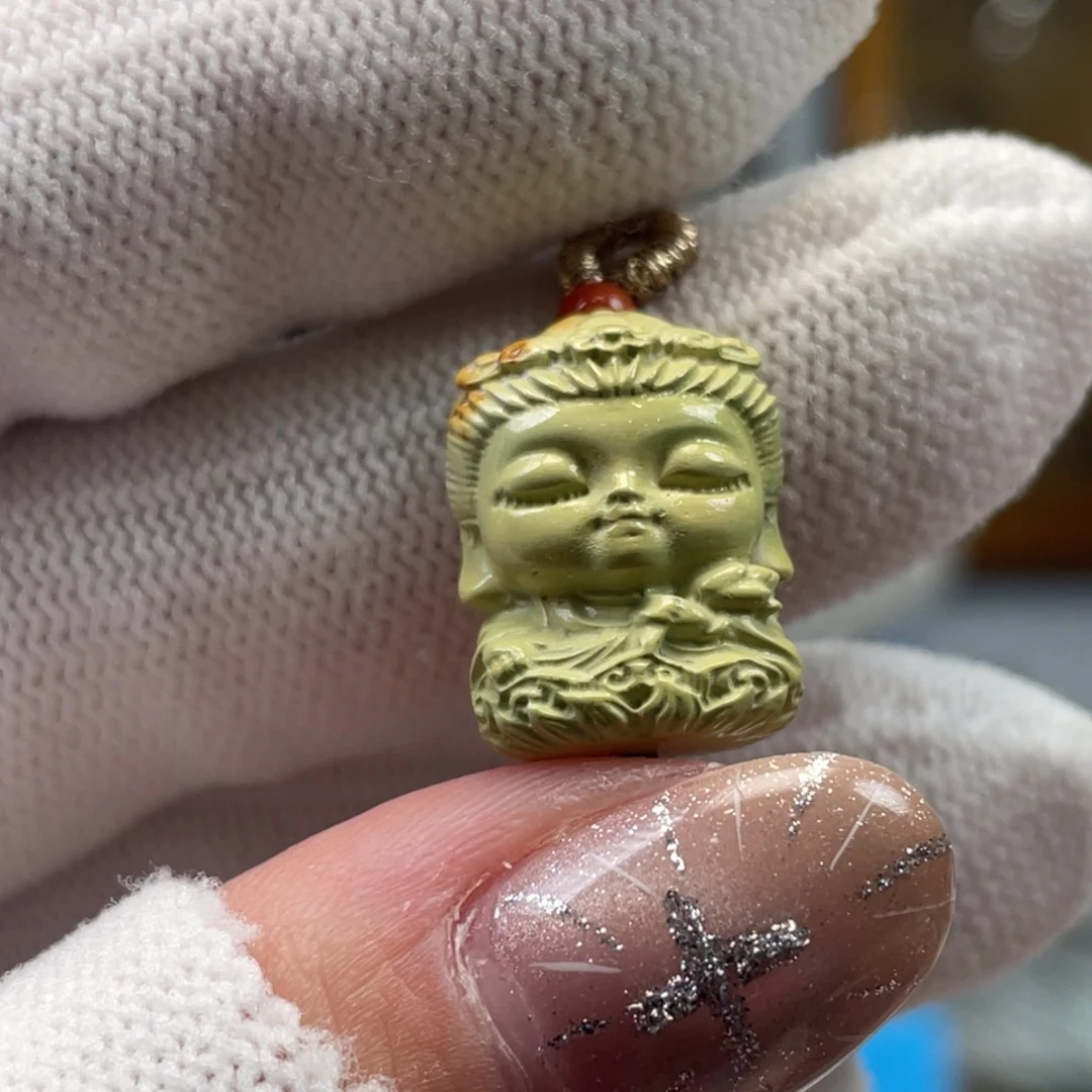 绿松石未镶嵌挂件