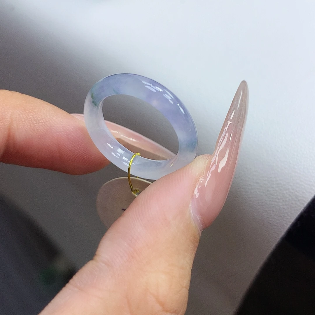 翡翠戒指未镶嵌一****?10圈
