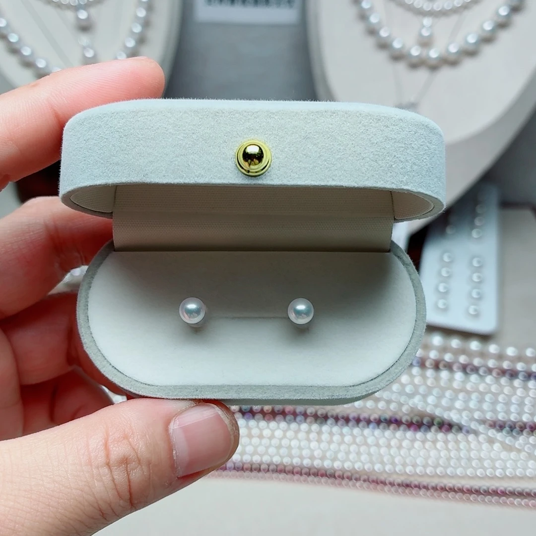 颈饰银S925镶嵌淡水珍珠正圆极光几乎无暇耳钉 同品质随机发