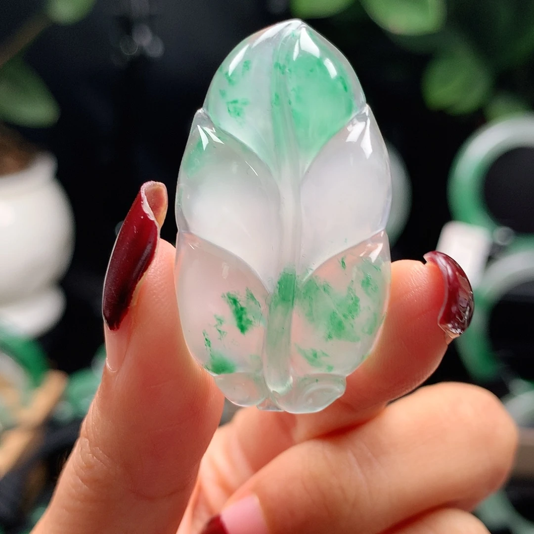 石英质玉未镶嵌吊坠