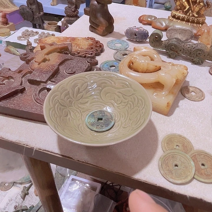 碟这不是很明显吧你