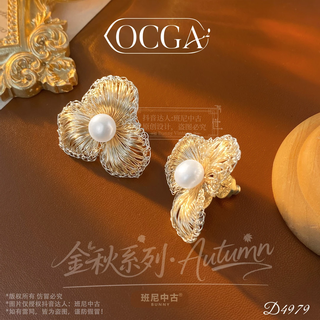 镀K金D4979法【三瓣浪漫】OCGA 欧斯伽斯耳钉