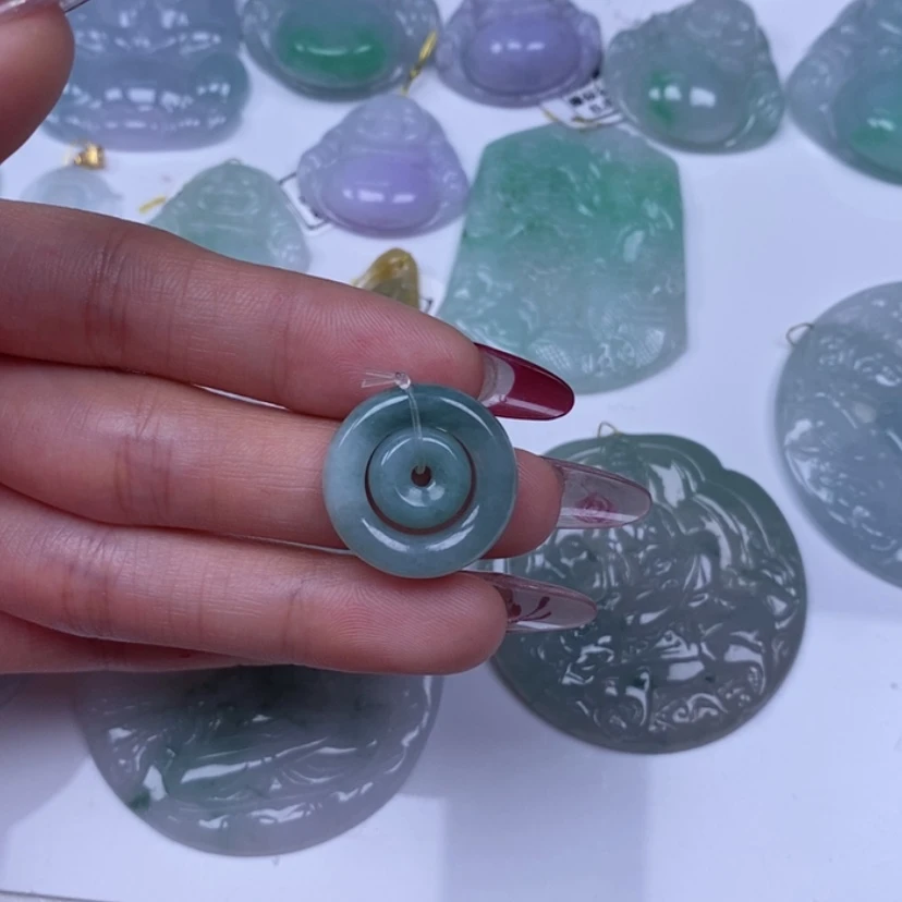 【闪购商品】翡翠吊坠(不含链)未镶嵌