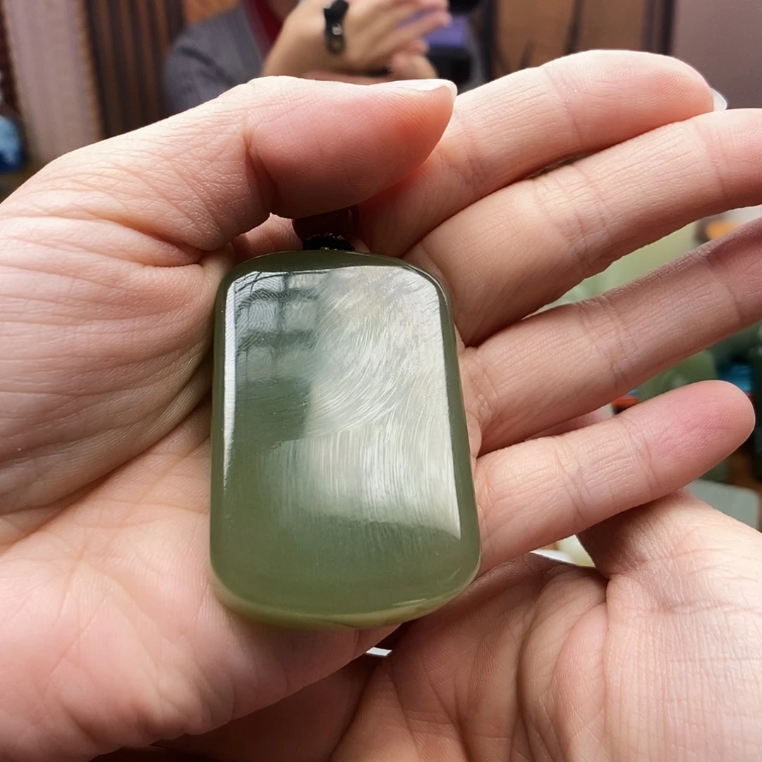 颈饰未镶嵌和田玉阿*軍