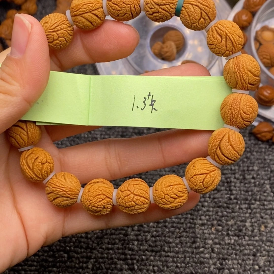 秦岭山脉龙纹桃核 18