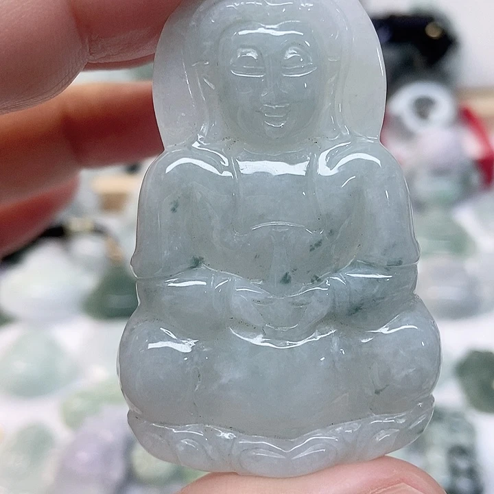 颈饰未镶嵌翡翠观音
