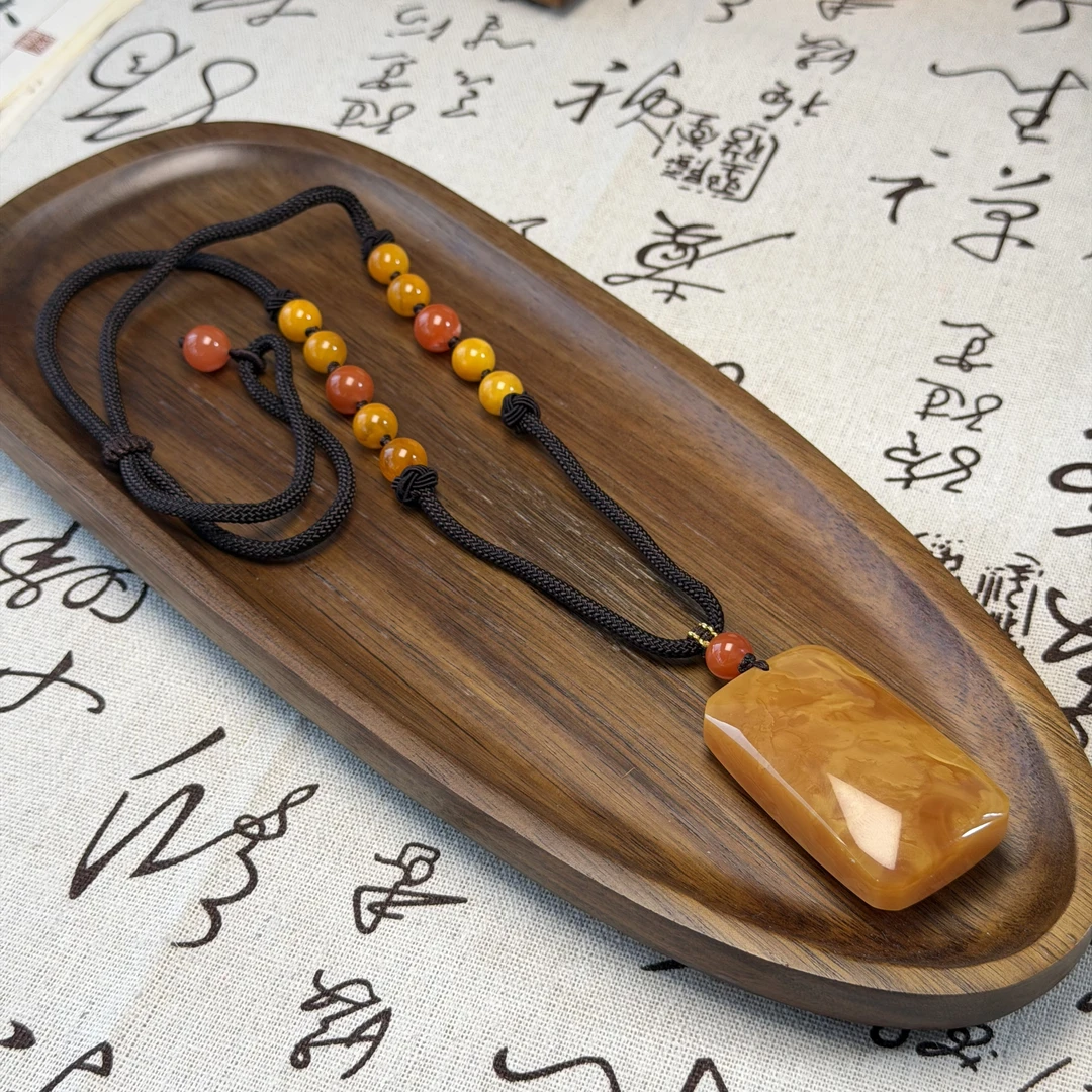 【Y】31号蜜蜡花蜡无事牌吊坠