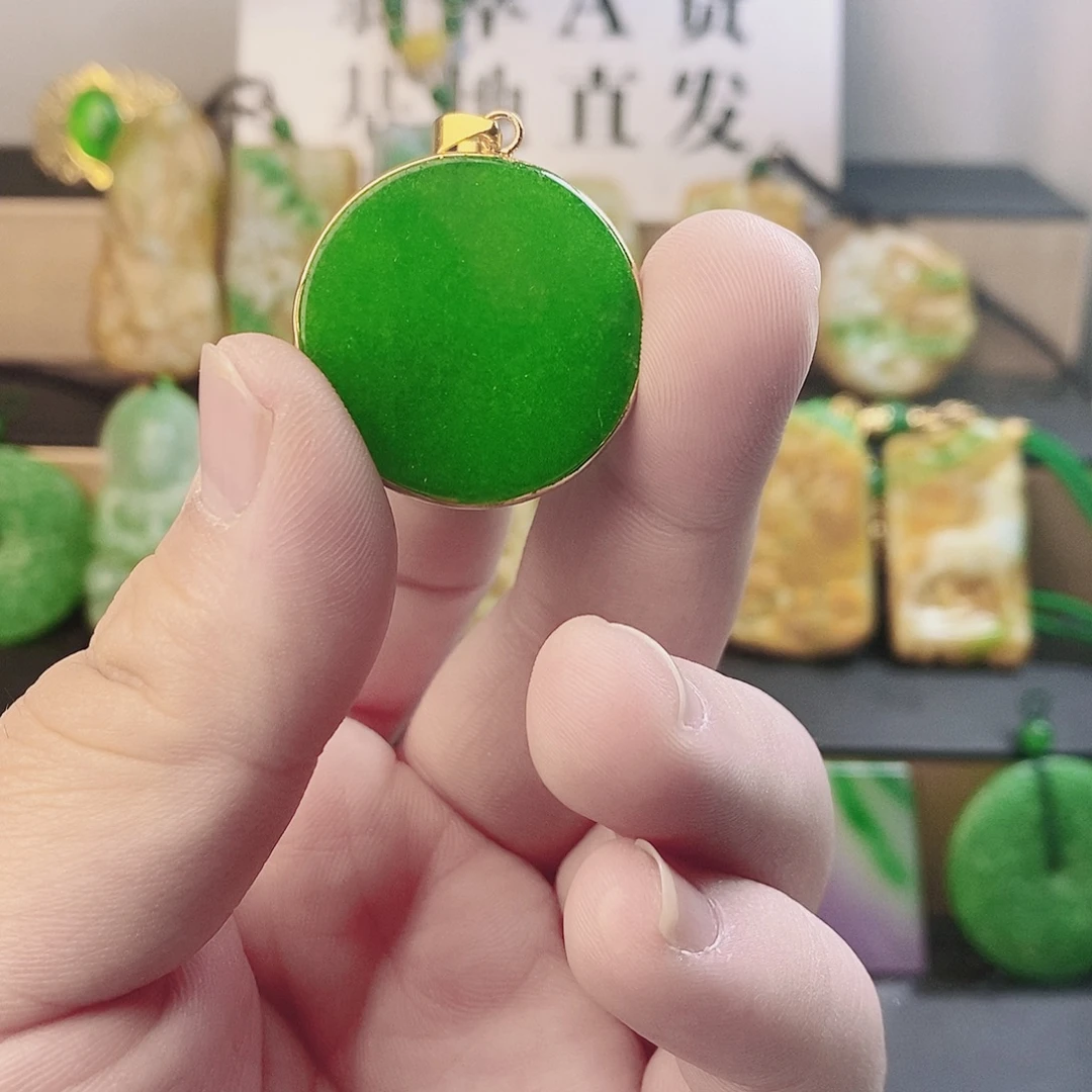翡翠银S925镶嵌吊坠(赠链)