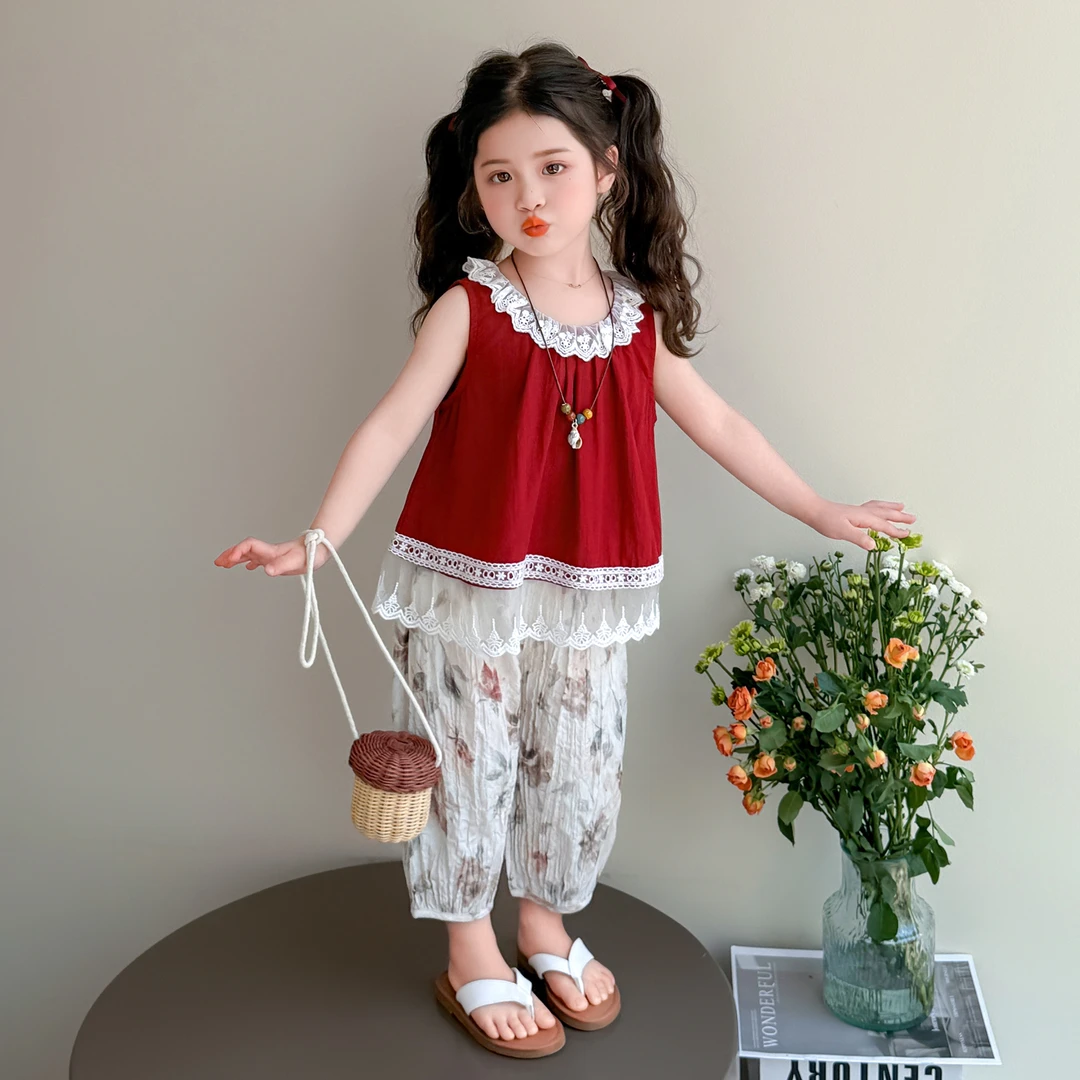 女童无袖碎花套装夏季2025新款宝宝休闲宽松两件套儿童灯笼裤夏装