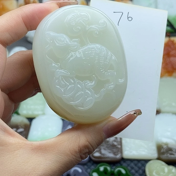 颈饰未镶嵌和田玉