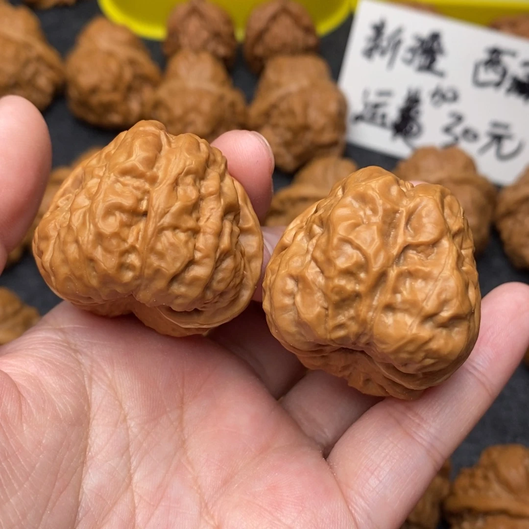 文玩核桃把件小***～蛤蟆37