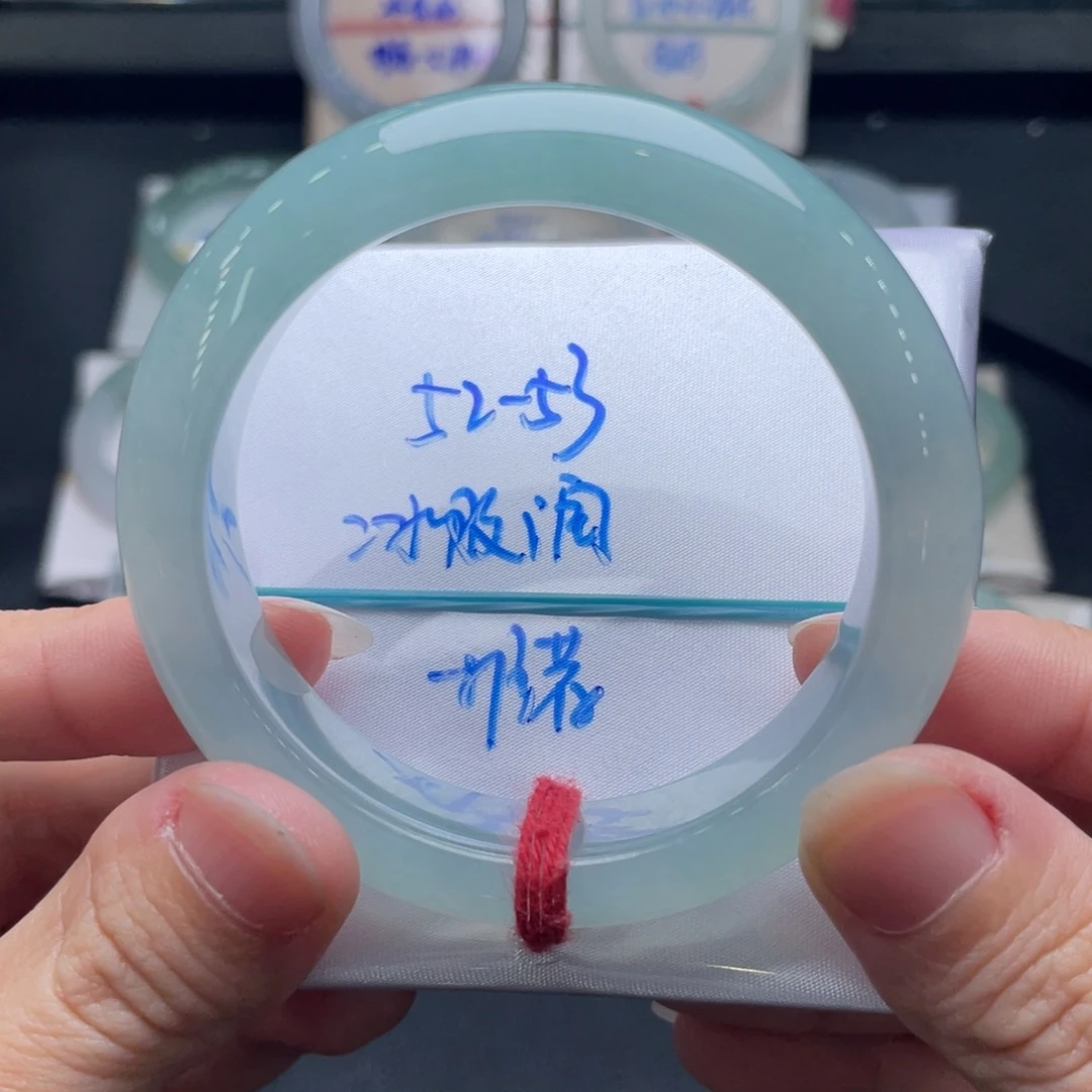 翡翠未镶嵌手镯翡翠手镯51