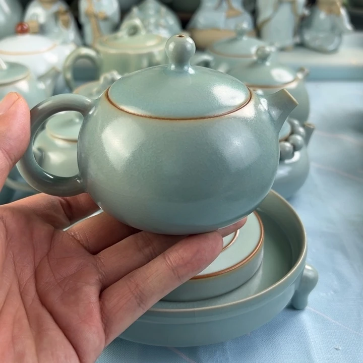 纯矿石大瑕疵西施壶……