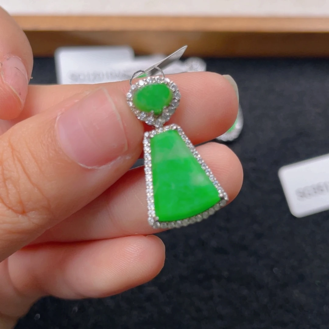 翡翠颈饰银S925镶嵌n b b h n