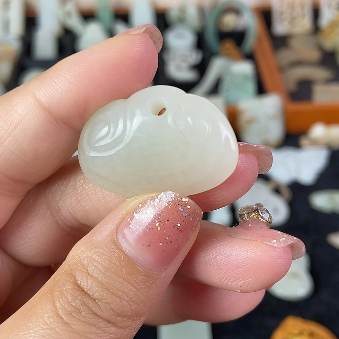 和田玉（糖玉）未镶嵌挂件