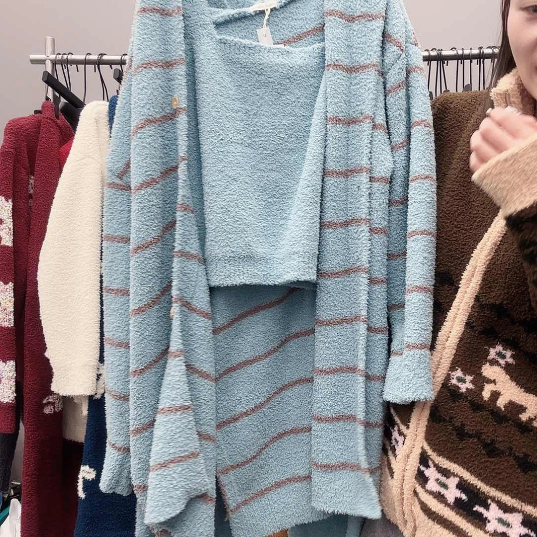 三醋酯纤维蓝色睡衣三件套