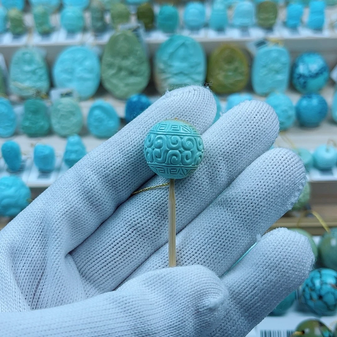 绿松石未镶嵌珠宝奇石