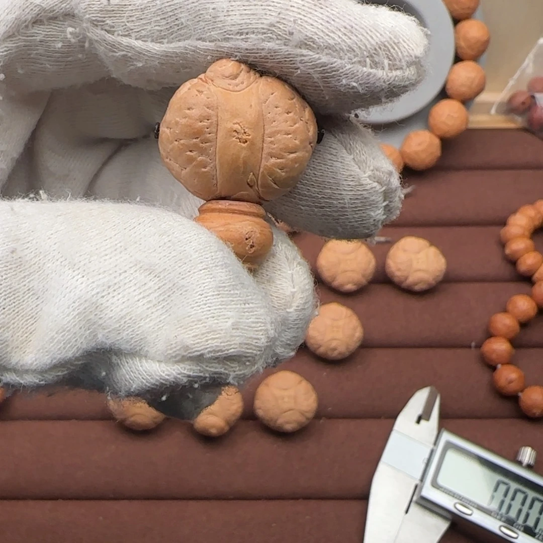 ****斯凤眼菩提吊坠异形单籽