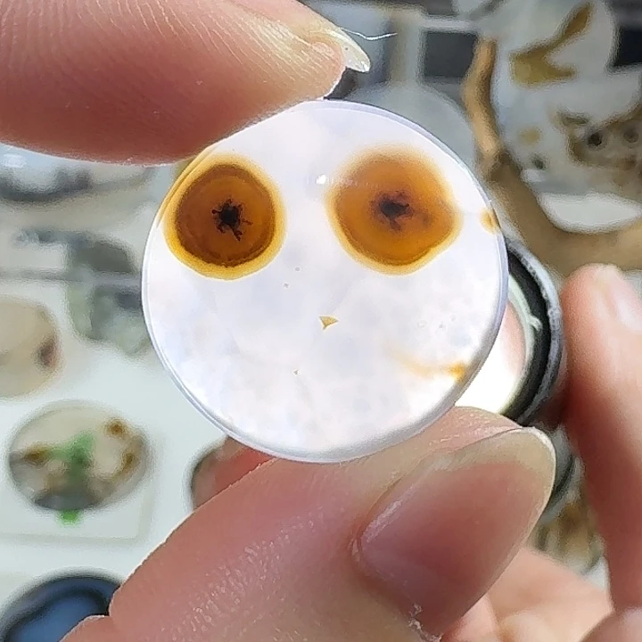 玛瑙/玉髓未镶嵌珠宝奇石