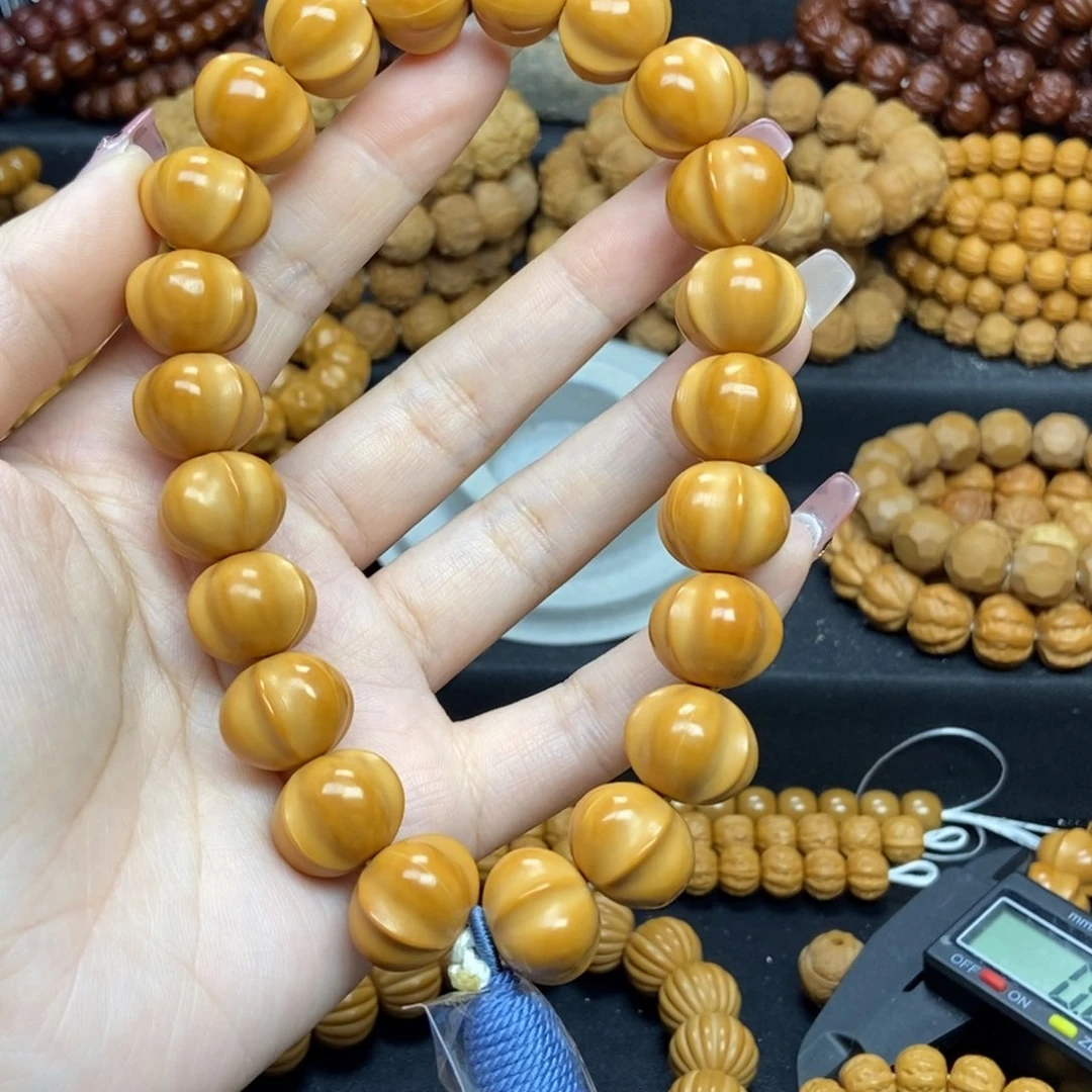 猴头核桃吊坠别**情鲨鱼手持22籽