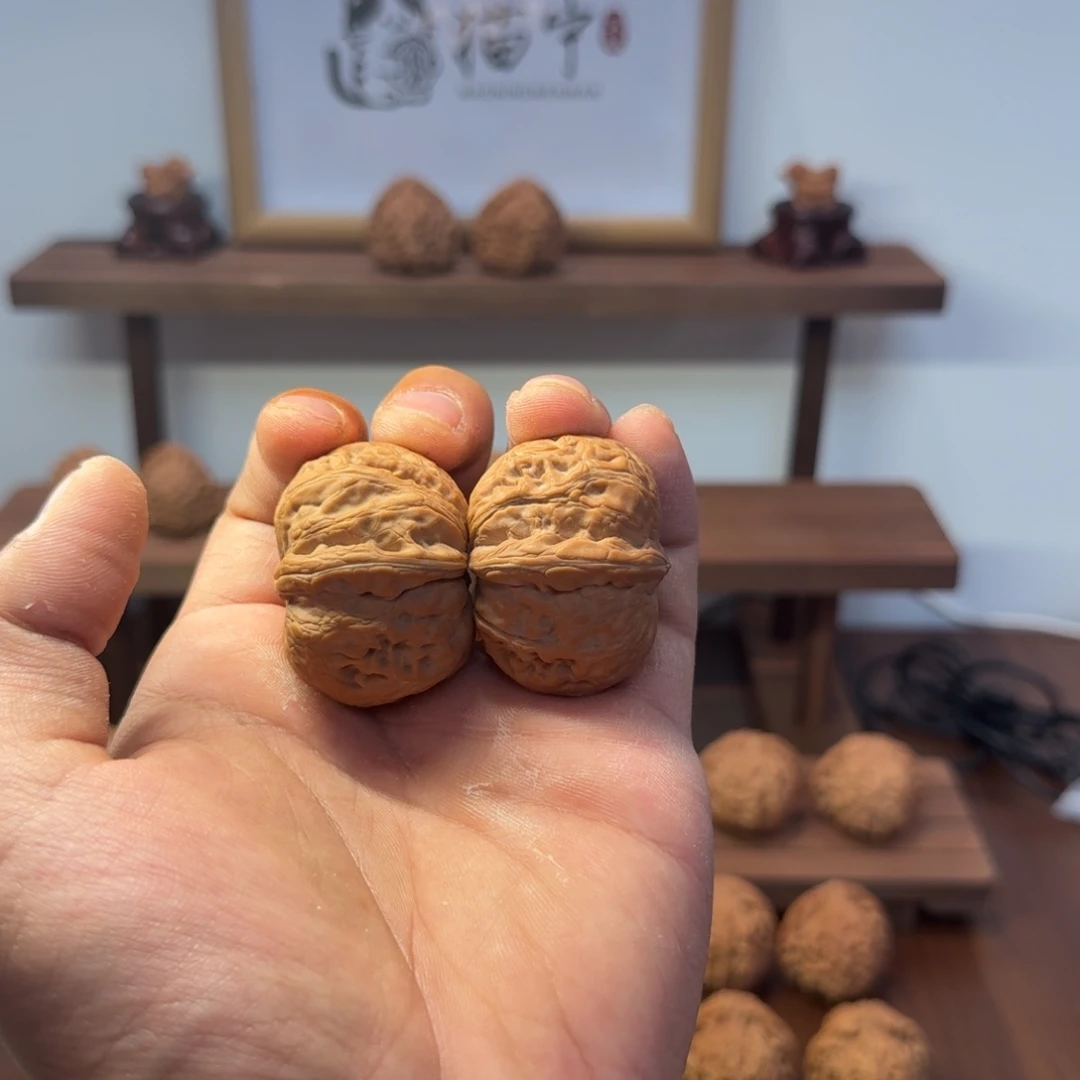 文玩核桃吊坠42尺全品元宝河豚肚