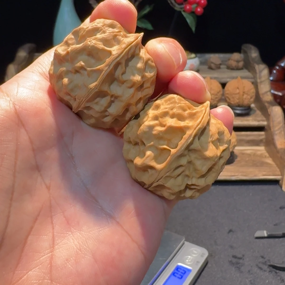 把件文玩核桃云南铁核桃40