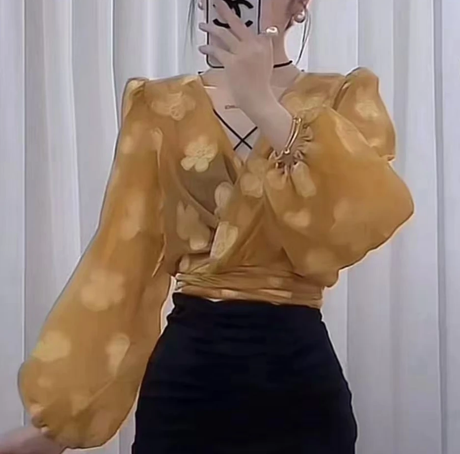 （太阳花）法式轻熟风V领交叉绑带高级感印花夏季洋气系带短上衣