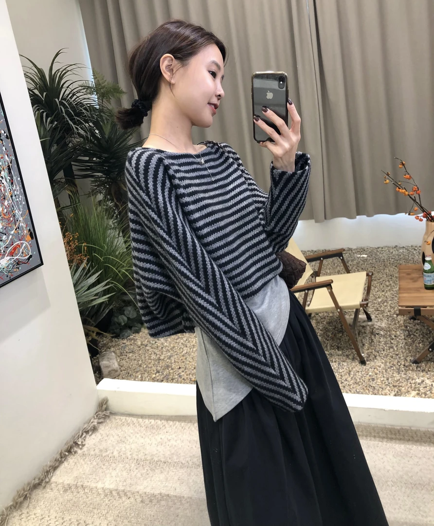 博主风 韩系慵懒垂曳感时尚针织罩衫+显瘦不规则吊带背心两件套女
