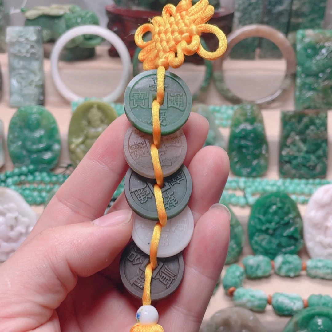 独山玉未镶嵌颈饰