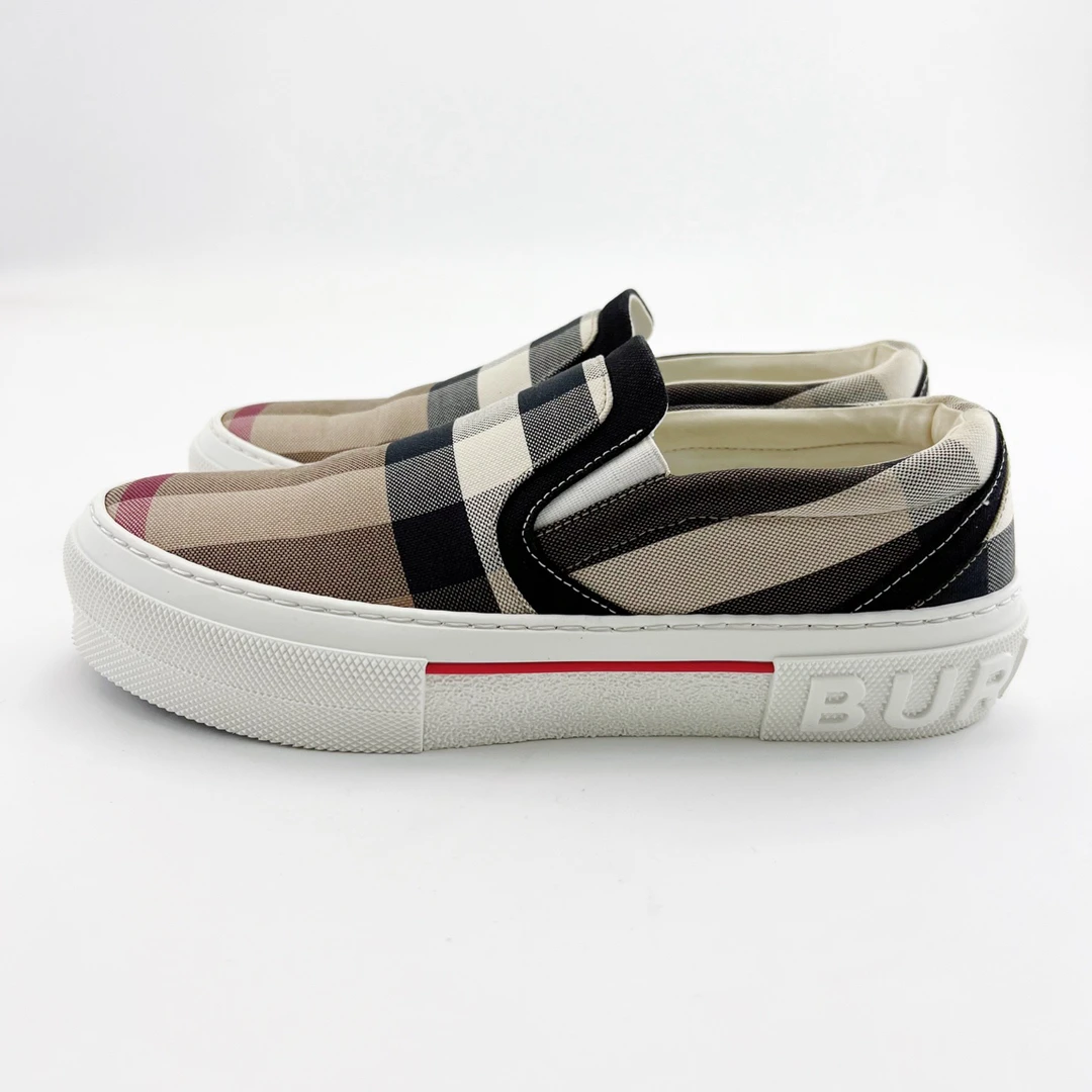 95新 BURBERRY/博柏利 39码/拼色格纹套脚一脚蹬圆头鞋/15670067