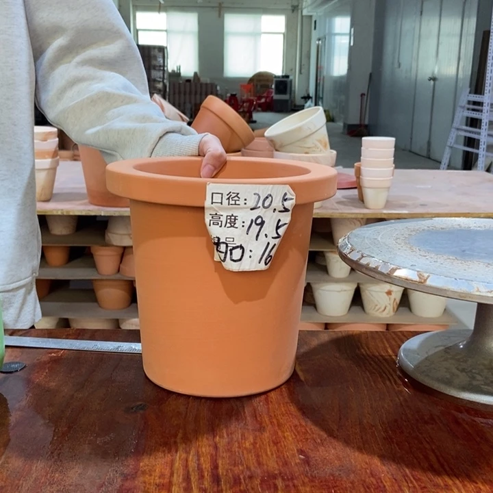 大蘭花盆20×20-1