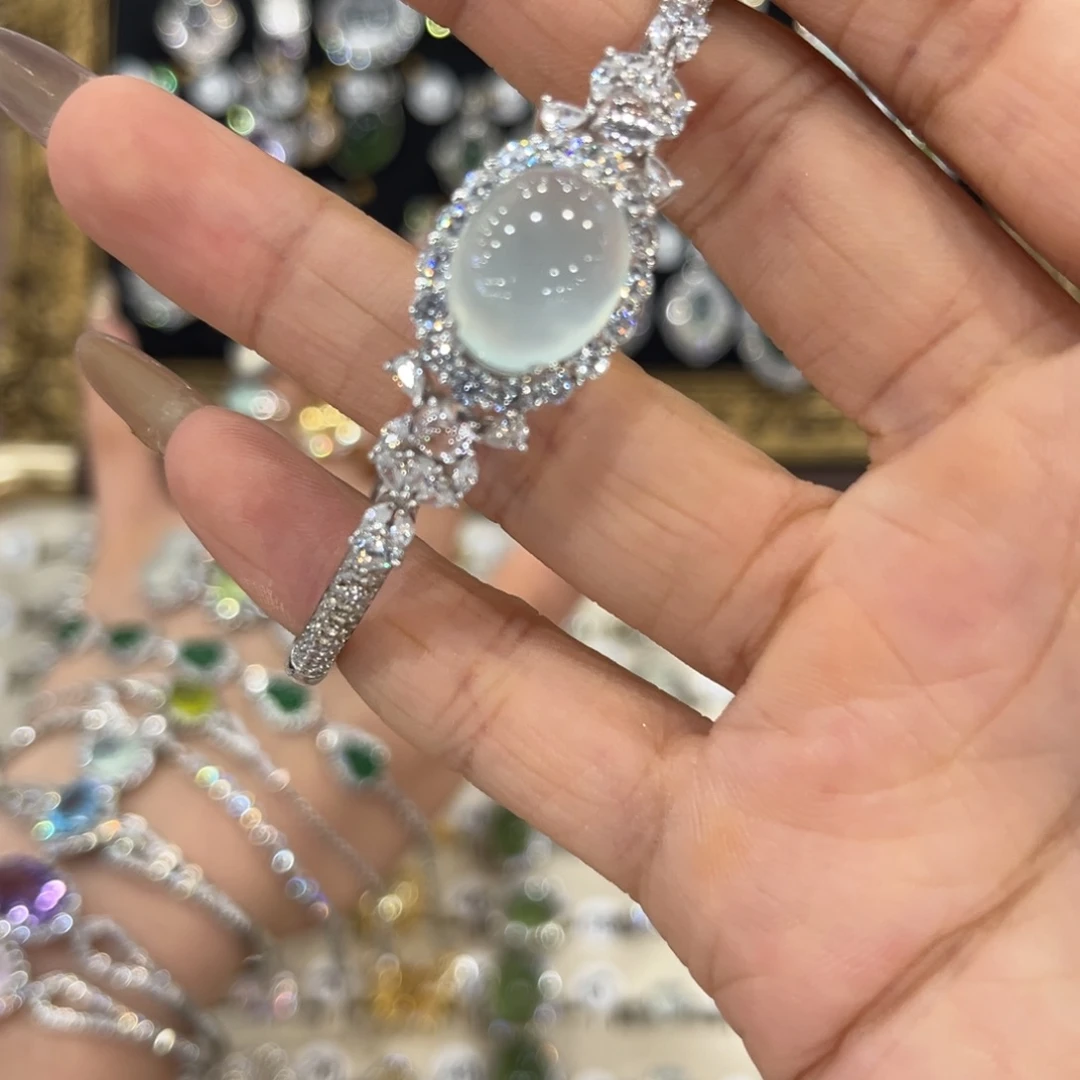 合金蛇纹石玉颈饰