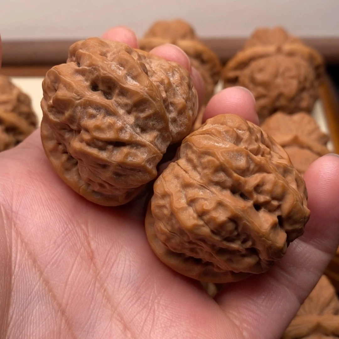 【闪购商品】把件文玩核桃太***里边36左右