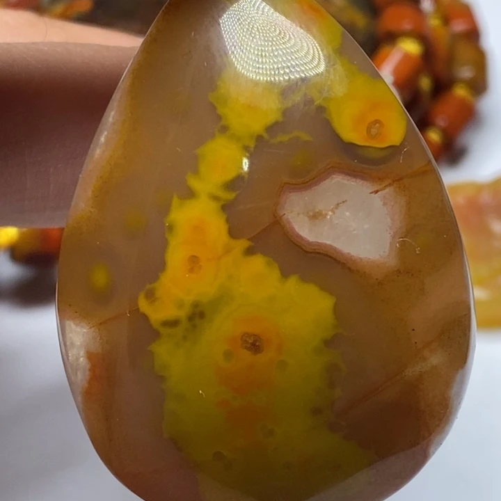 玛瑙/玉髓颈饰未镶嵌