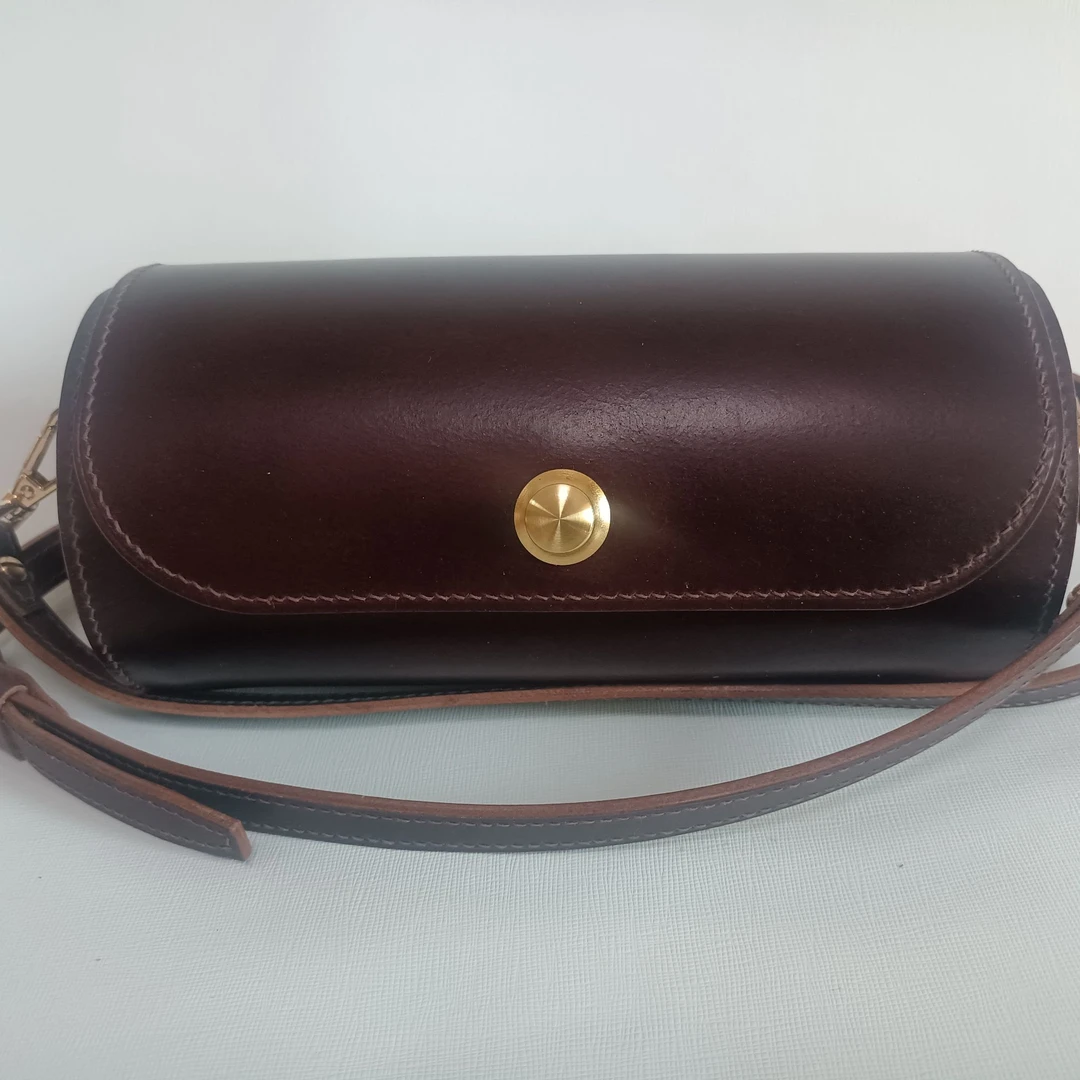 纯手工葡萄紫植鞣头层牛皮硬挺时尚小桶包