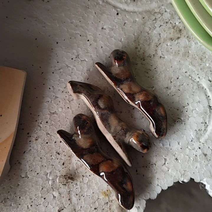 陶瓷盘子碗啥都有