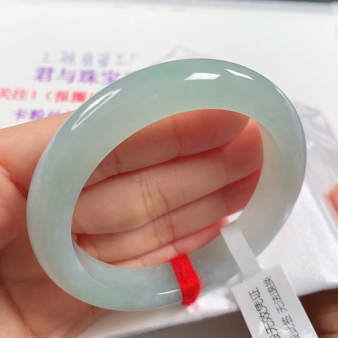 翡翠手镯未镶嵌 正圈①①⑤